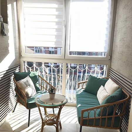 Apartament Balzak 64M2, Free Parking & Wi-Fi Nowy Sad Zewnętrze zdjęcie