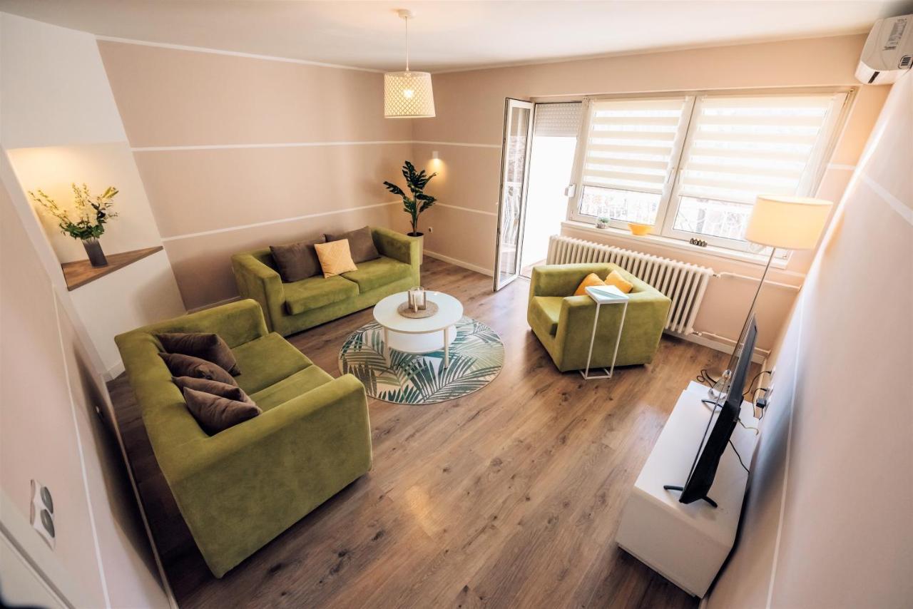 Apartament Balzak 64M2, Free Parking & Wi-Fi Nowy Sad Zewnętrze zdjęcie