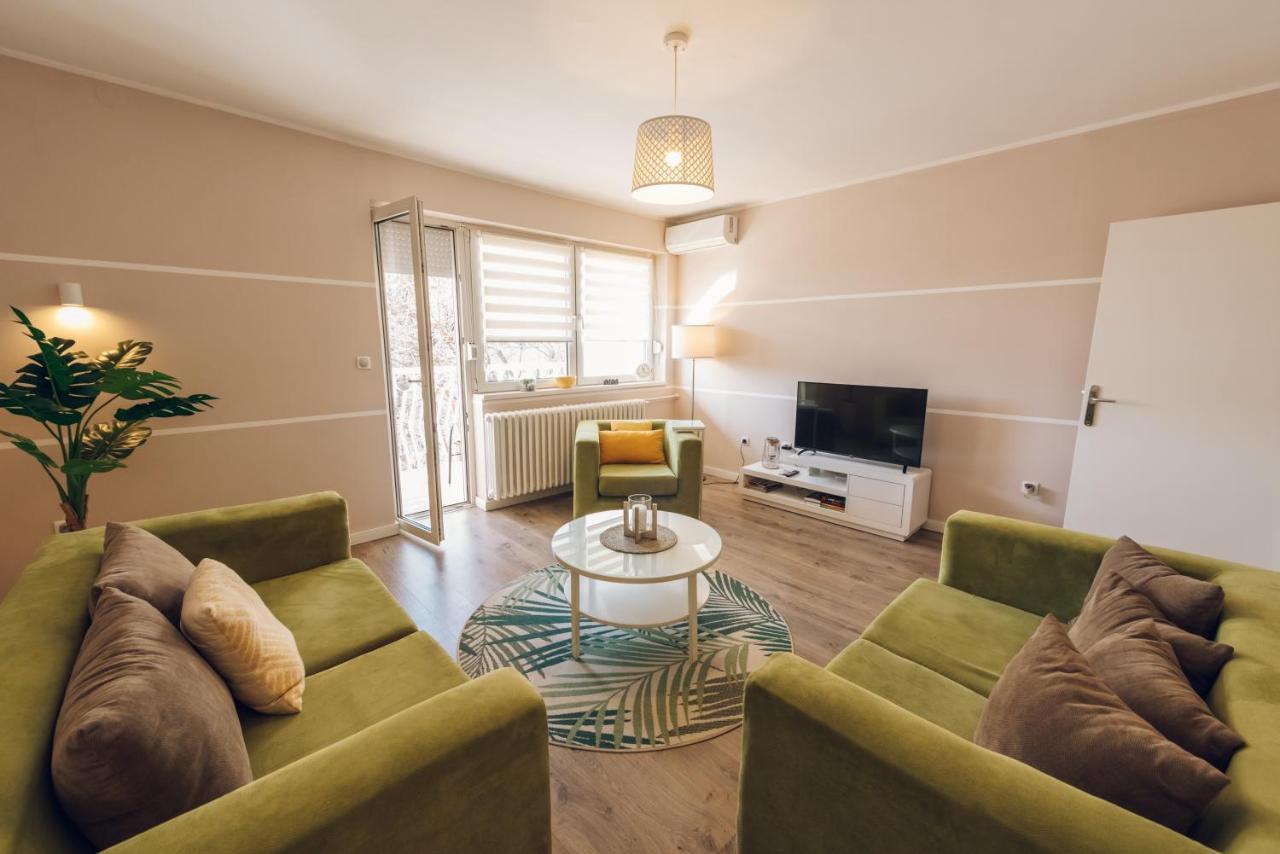 Apartament Balzak 64M2, Free Parking & Wi-Fi Nowy Sad Zewnętrze zdjęcie