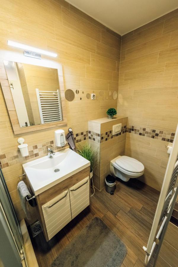 Apartament Balzak 64M2, Free Parking & Wi-Fi Nowy Sad Zewnętrze zdjęcie