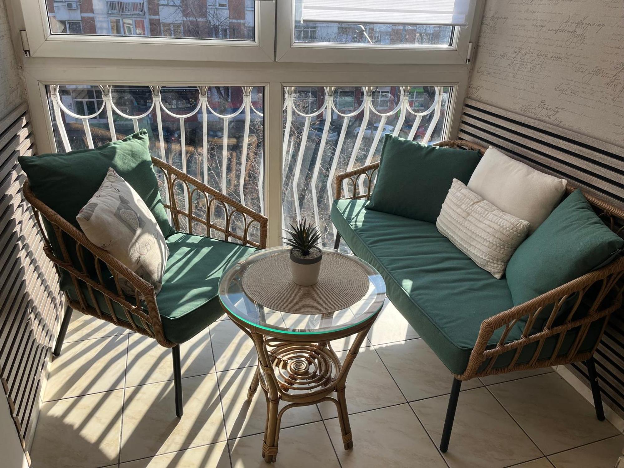 Apartament Balzak 64M2, Free Parking & Wi-Fi Nowy Sad Zewnętrze zdjęcie