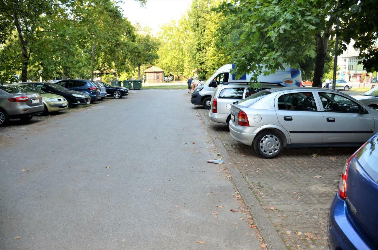 Apartament Balzak 64M2, Free Parking & Wi-Fi Nowy Sad Zewnętrze zdjęcie